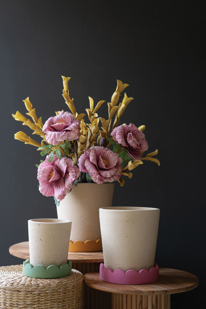 Terracotta Planters with Scalloped Trays Set/3